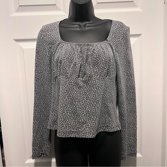 Cuidado Con El Pe Tops - 3/25$💥 Cuidado Con El Perro top floral blouse Women Medium long sleeve blue